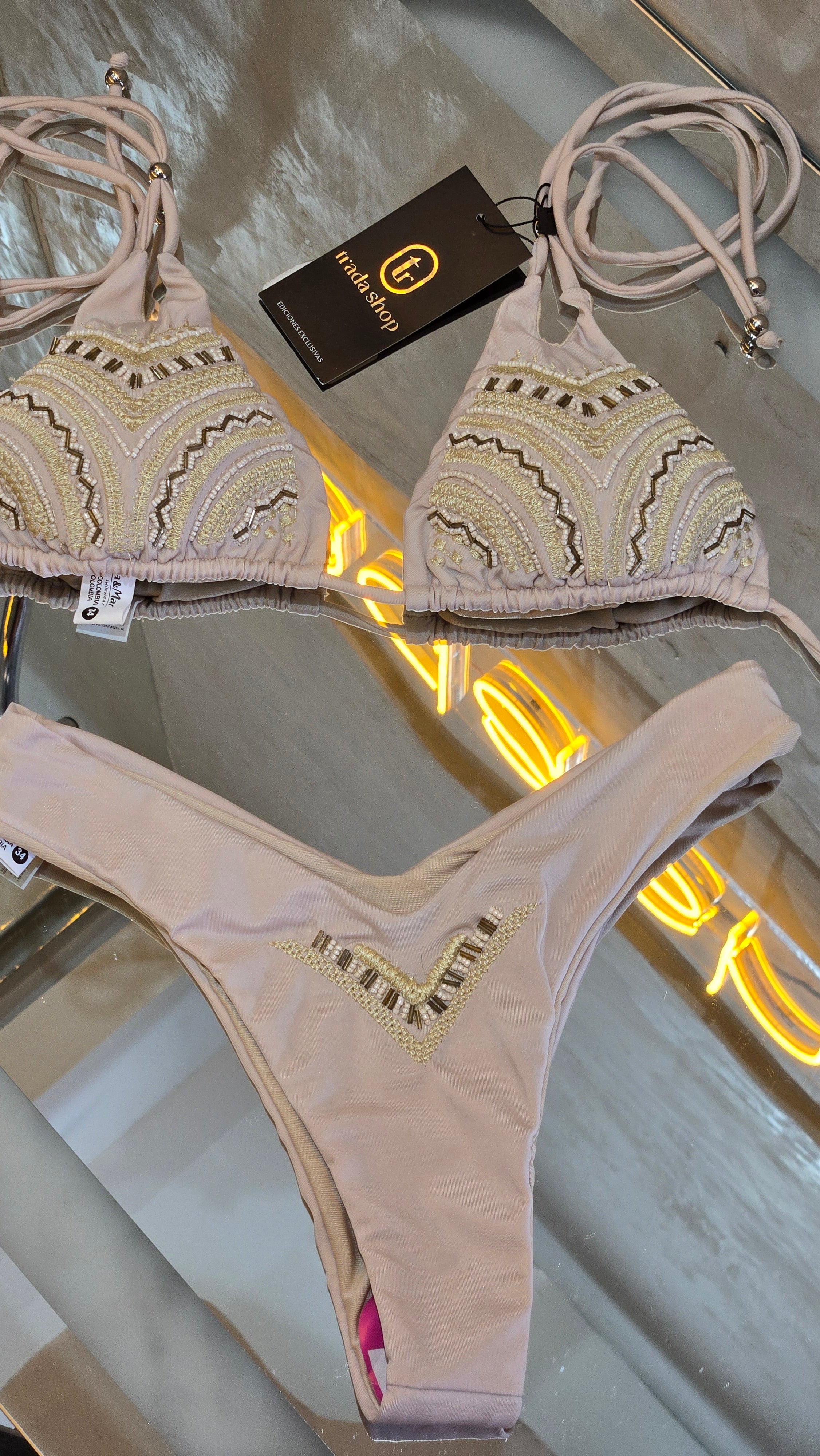 Traje de baño colombiano